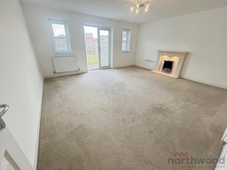 4 bedroom Detached house to let in Ramblers Way, Sandbach, CW11