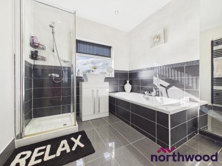 3 bedroom Semi-detached house to let in Park Lane, Sandbach, CW11