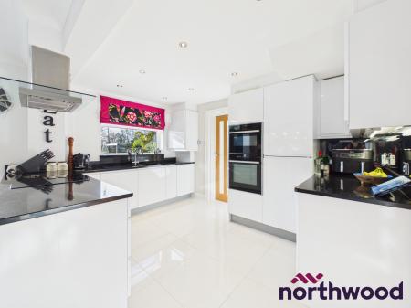 3 bedroom Semi-detached house to let in Park Lane, Sandbach, CW11