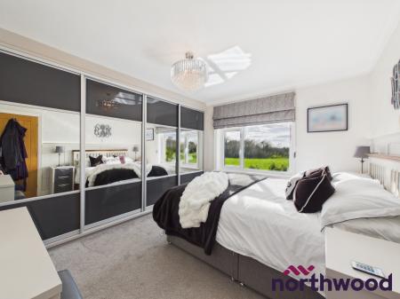 3 bedroom Semi-detached house to let in Park Lane, Sandbach, CW11