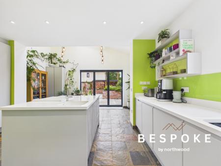 4 bedroom End of terrace house for sale in Marsh Green Road, Sandbach, CW11