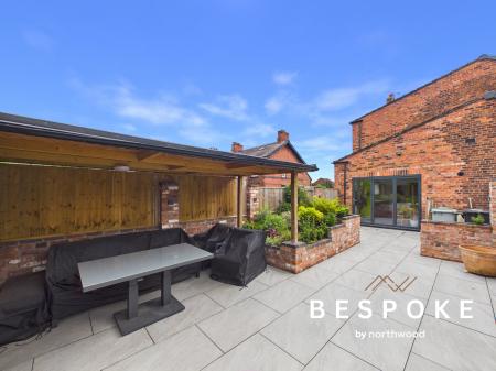 4 bedroom End of terrace house for sale in Marsh Green Road, Sandbach, CW11