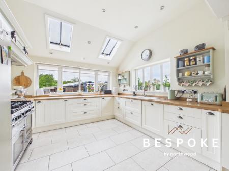 4 bedroom Detached house for sale in Holmes Chapel Road, Somerford, Congleton, CW12
