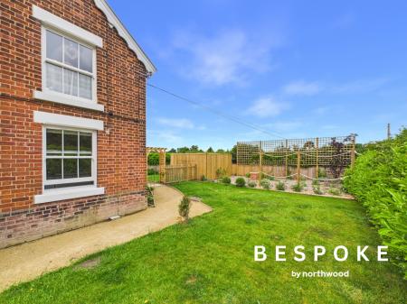 4 bedroom Detached house for sale in Holmes Chapel Road, Somerford, Congleton, CW12