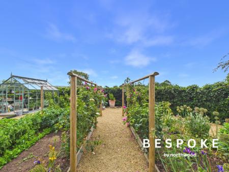 4 bedroom Detached house for sale in Holmes Chapel Road, Somerford, Congleton, CW12