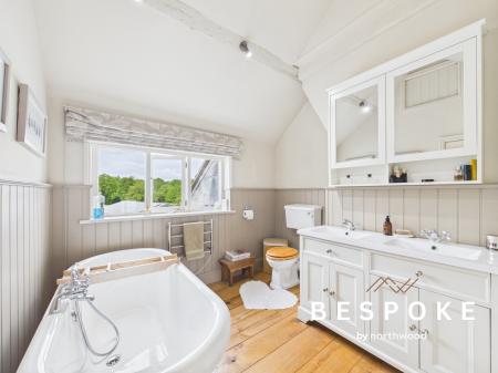 4 bedroom Detached house for sale in Holmes Chapel Road, Somerford, Congleton, CW12