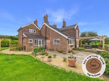Holmes Chapel Road, Somerford, Congleton, CW12