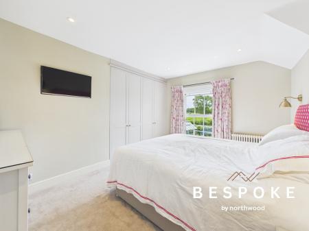 4 bedroom Detached house for sale in Holmes Chapel Road, Somerford, Congleton, CW12