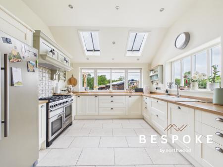 4 bedroom Detached house for sale in Holmes Chapel Road, Somerford, Congleton, CW12