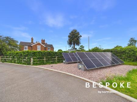 4 bedroom Detached house for sale in Holmes Chapel Road, Somerford, Congleton, CW12