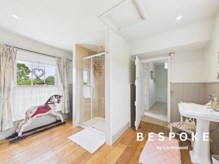 4 bedroom Detached house for sale in Holmes Chapel Road, Somerford, Congleton, CW12