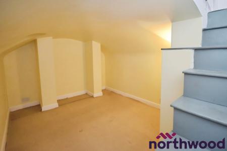 2 bedroom Terraced House to let in Newfield Street, Sandbach, CW11