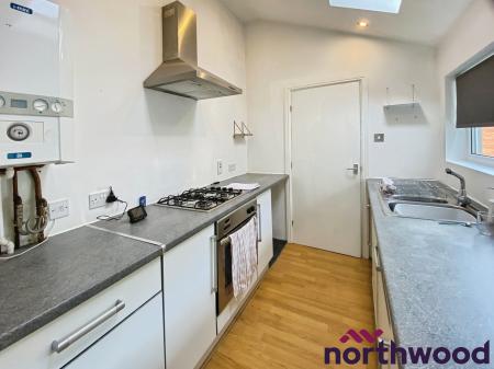 2 bedroom Terraced House to let in Newfield Street, Sandbach, CW11