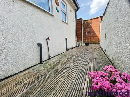 2 bedroom Terraced House to let in Newfield Street, Sandbach, CW11