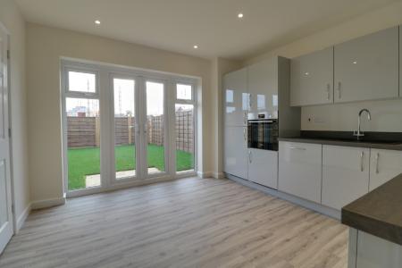3 bedroom Semi-detached house to let in Wheatfield Drive, Leighton, Crewe, CW1