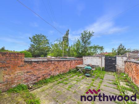 3 bedroom Terraced House for sale in West Street, Crewe, CW1