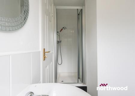 4 bedroom Town house to let in Redwood Drive, Crewe, CW1