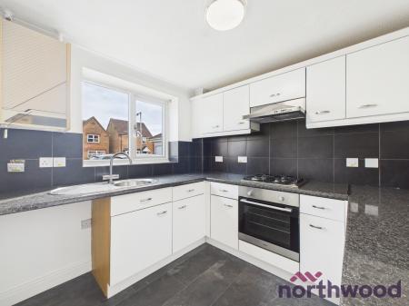 2 bedroom Town house to let in Ecton Close, Winsford, CW7