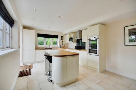 4 bedroom Barn Conversion to let in Warmingham Grange Lane, Warmingham, CW11