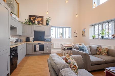 2 bedroom Flat to let in 1A Welles Street, Sandbach, CW11