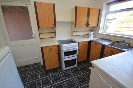 3 bedroom Detached house to let in Padstow Close, Coppenhall, Crewe, CW1