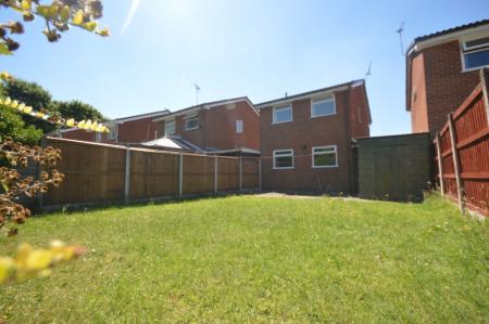 3 bedroom Detached house to let in Padstow Close, Coppenhall, Crewe, CW1