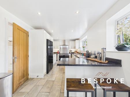 4 bedroom Semi-detached house for sale in Zan Drive, Sandbach, CW11