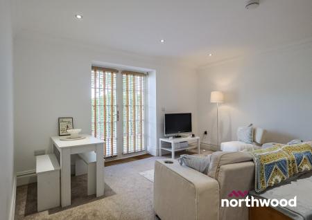 2 bedroom Apartment to let in The Hill, Sandbach, CW11