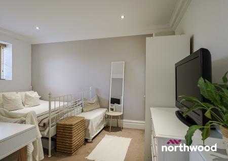 2 bedroom Apartment to let in The Hill, Sandbach, CW11
