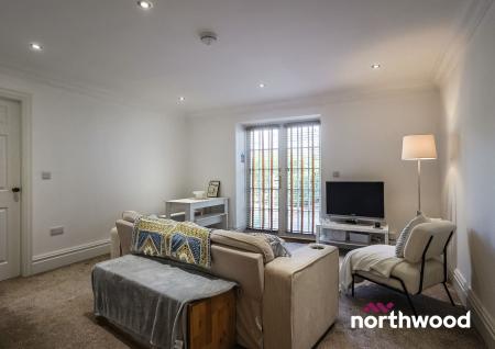 2 bedroom Apartment to let in The Hill, Sandbach, CW11