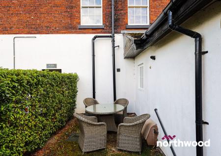 2 bedroom Apartment to let in The Hill, Sandbach, CW11