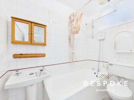 2 bedroom Terraced House for sale in Leaf Street, Stockport, SK5