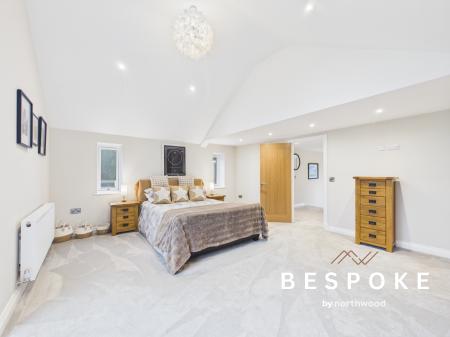 5 bedroom Detached house for sale in Twemlow Lane, Holmes Chapel, CW4