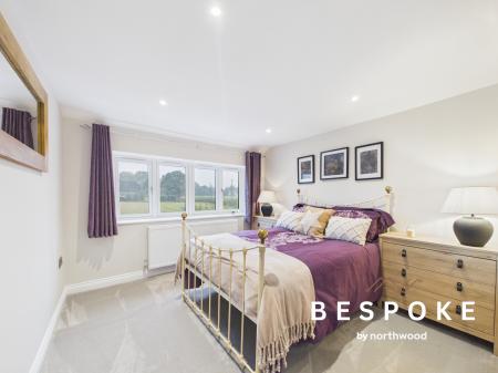 5 bedroom Detached house for sale in Twemlow Lane, Holmes Chapel, CW4