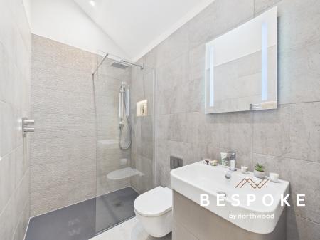 5 bedroom Detached house for sale in Twemlow Lane, Holmes Chapel, CW4