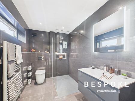5 bedroom Detached house for sale in Twemlow Lane, Holmes Chapel, CW4