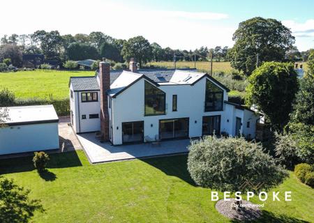5 bedroom Detached house for sale in Twemlow Lane, Cranage, CW4