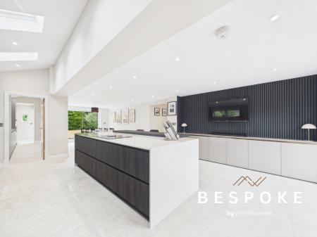 5 bedroom Detached house for sale in Twemlow Lane, Holmes Chapel, CW4