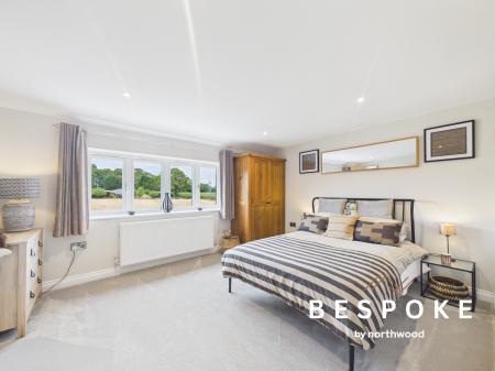 5 bedroom Detached house for sale in Twemlow Lane, Holmes Chapel, CW4