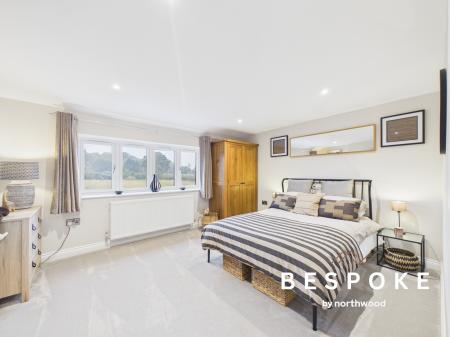 5 bedroom Detached house for sale in Twemlow Lane, Holmes Chapel, CW4
