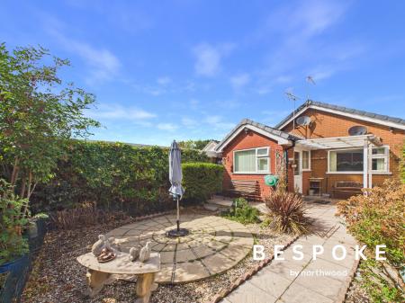 2 bedroom Bungalow for sale in Dean Close, Sandbach, CW11
