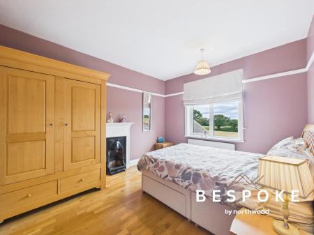 4 bedroom Detached house for sale in Crewe Road, Sandbach, CW11
