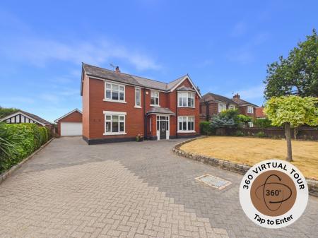 Crewe Road, Sandbach, CW11
