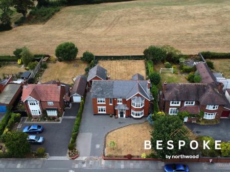 4 bedroom Detached house for sale in Crewe Road, Sandbach, CW11