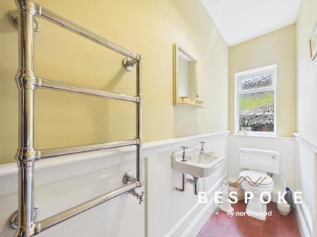 4 bedroom Detached house for sale in Crewe Road, Sandbach, CW11