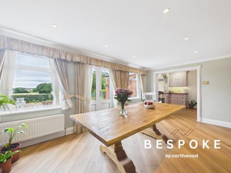 4 bedroom Detached house for sale in Crewe Road, Sandbach, CW11