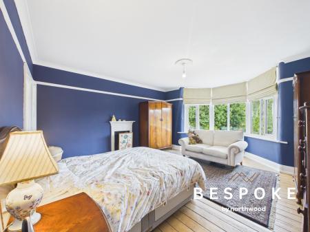 4 bedroom Detached house for sale in Crewe Road, Sandbach, CW11