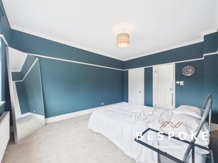 4 bedroom Detached house for sale in Crewe Road, Sandbach, CW11
