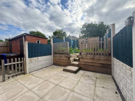 2 bedroom Apartment to let in Ashman Street, Stoke-on-Trent, ST6