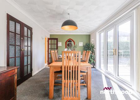 4 bedroom Detached house to let in Newcastle Road, Blakelow, Nantwich, CW5
